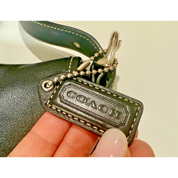 Vintage COACH Y2K Soho Black Leather Flap Buckle Shoulder Bag 9248 - Picture 2 of 7